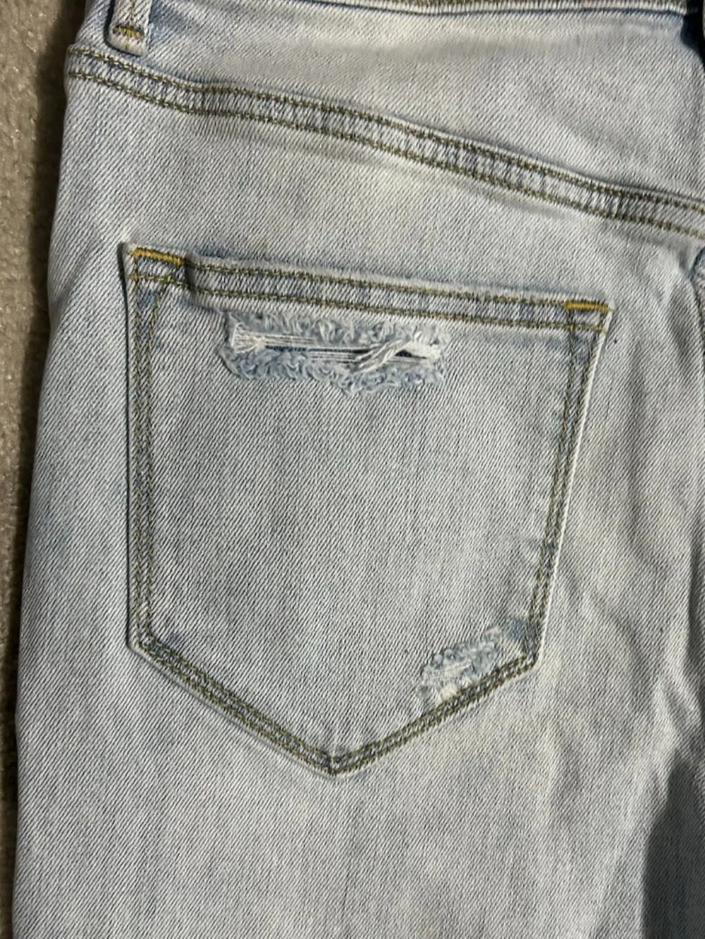 NWT DRIFTWOOD Jordie BUTTON FLY Distressed/Raw Hem Jeans Women's Size 26‎